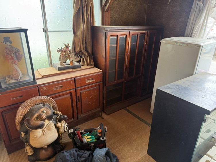 名古屋市南区I様の引越し後の片付けで一軒家残置物撤去画像